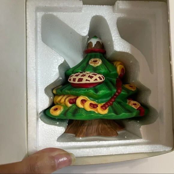 Department 56 MERRY MAKERS Sweet Treats Tree 64682 In Original Box - Picture 6 of 8